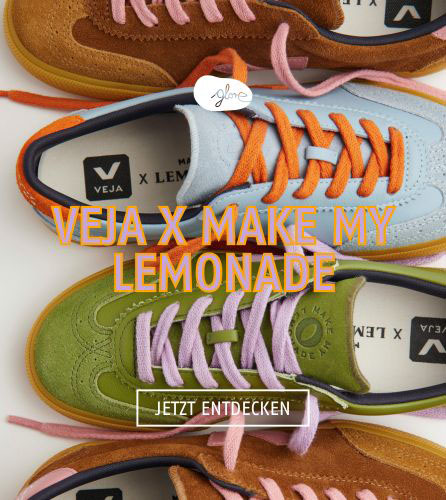 Veja Sneaker Volley aus der Kooperation Veja x Make my Lemonande liegen übereinander.